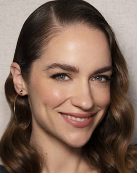 Melanie Scrofano Melanie Scrofano
