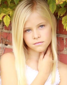 Claire McReynolds Claire McReynolds