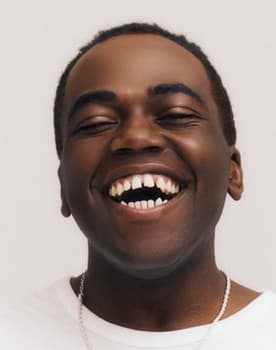 Jonathan Thona Yiombi Jonathan Thona Yiombi