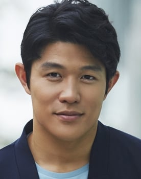 Ryohei Suzuki Ryohei Suzuki