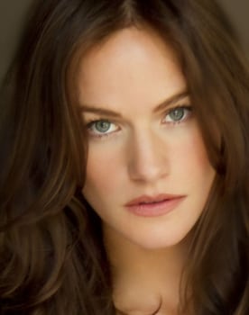 Kelly Overton Kelly Overton