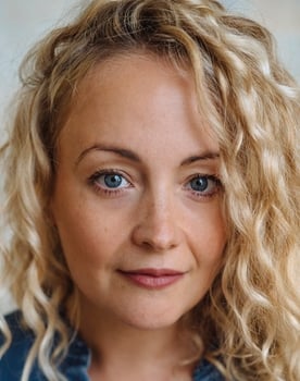 Victoria Elliott Victoria Elliott