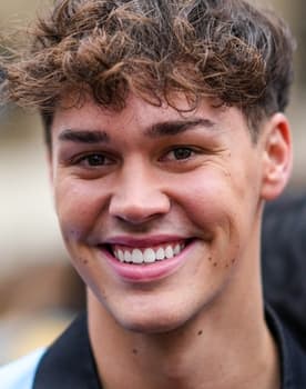 Noah Beck Noah Beck