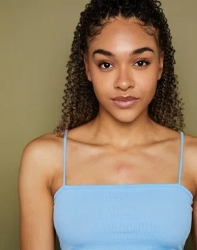 Kezia Dacosta Kezia Dacosta